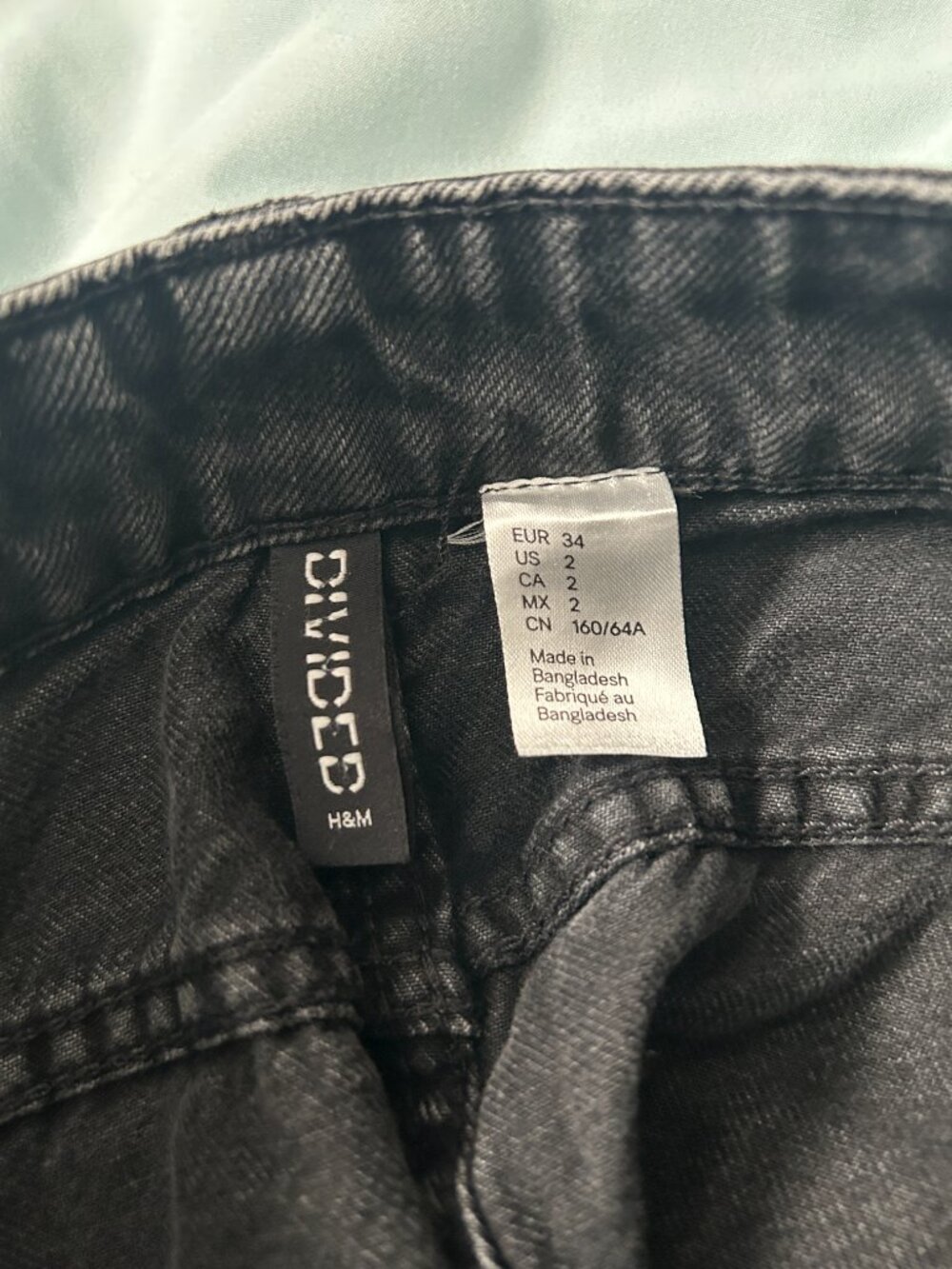 H&M Divided Black High Rise Wide Leg Jeans Women’s Size 2 - Picture 3 of 3